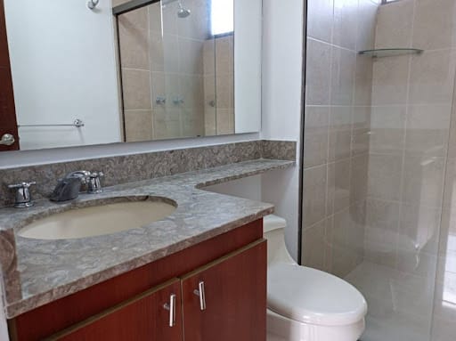Apartamento de 3 alcobas en arriendo en Las Vegas, Envigado, 119 m² · foto 15 de 24