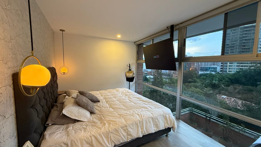 Apartamento de 3 alcobas en venta en El Poblado, Medellín, 210 m² · foto 8 de 15