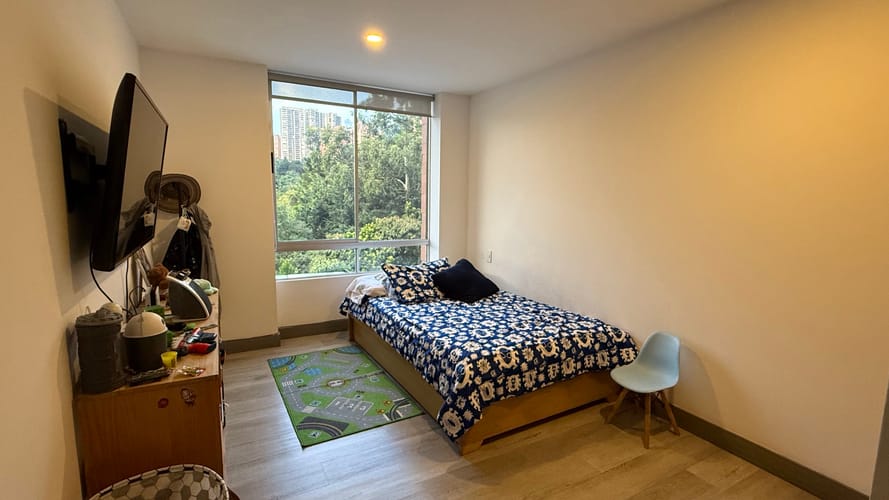 Apartamento de 3 alcobas en venta en El Poblado, Medellín, 210 m² · foto 10 de 15