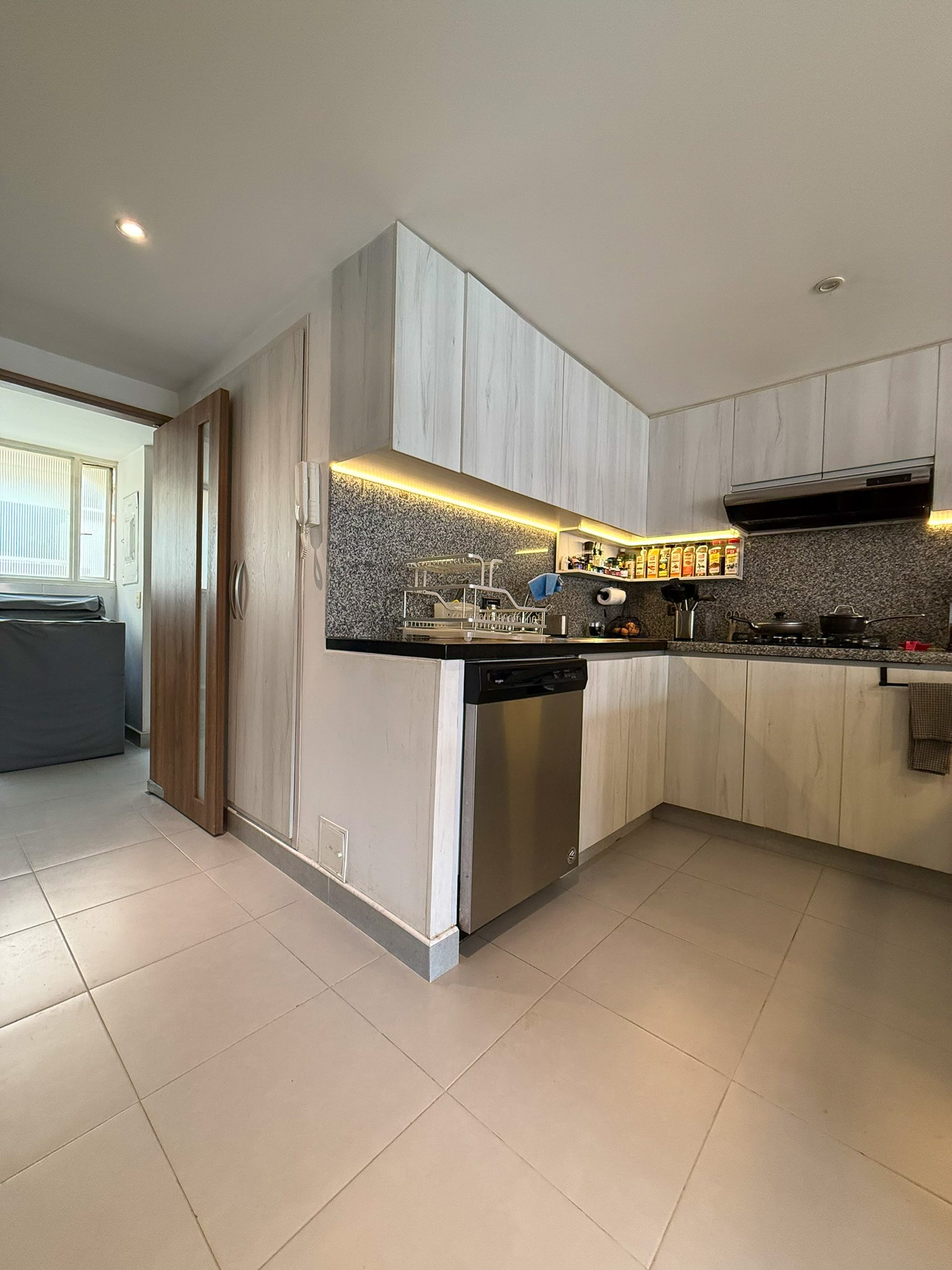 Apartamento en venta en Santa Barbara Central, Bogotá · foto 11 de 24