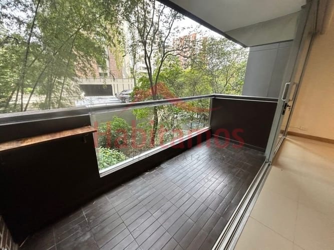 Apartamento de 2 alcobas en arriendo en Los Balsos, Medellín, 90 m² · foto 7 de 16