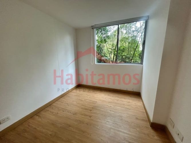 Apartamento de 2 alcobas en arriendo en Los Balsos, Medellín, 90 m² · foto 11 de 16