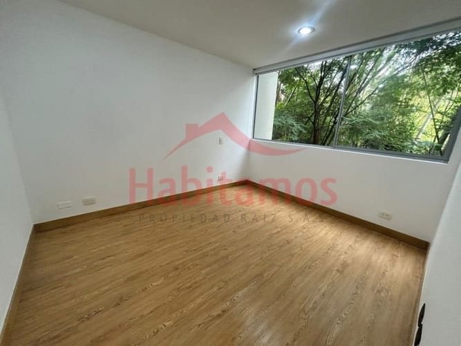 Apartamento de 2 alcobas en arriendo en Los Balsos, Medellín, 90 m² · foto 13 de 16