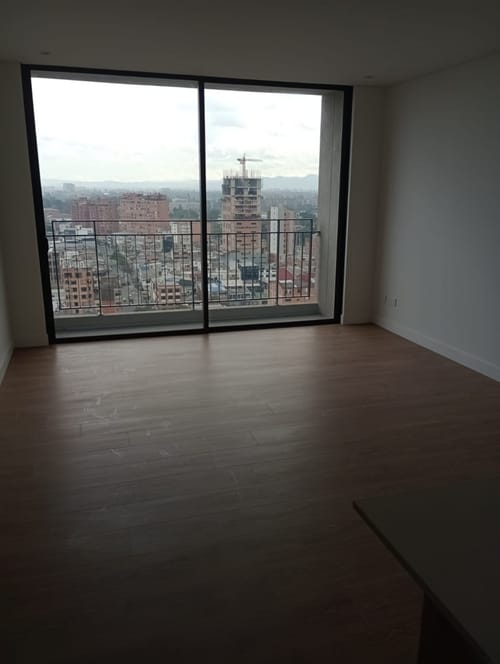 Apartamento de 3 alcobas en arriendo en El Recuerdo, Bogotá, 90 m² · foto 4 de 24