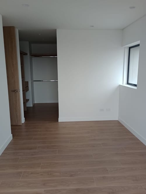 Apartamento de 3 alcobas en arriendo en El Recuerdo, Bogotá, 90 m² · foto 10 de 24