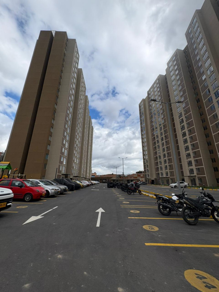 Apartamento en venta en Bosa Islandia, Bogotá · foto 2 de 21
