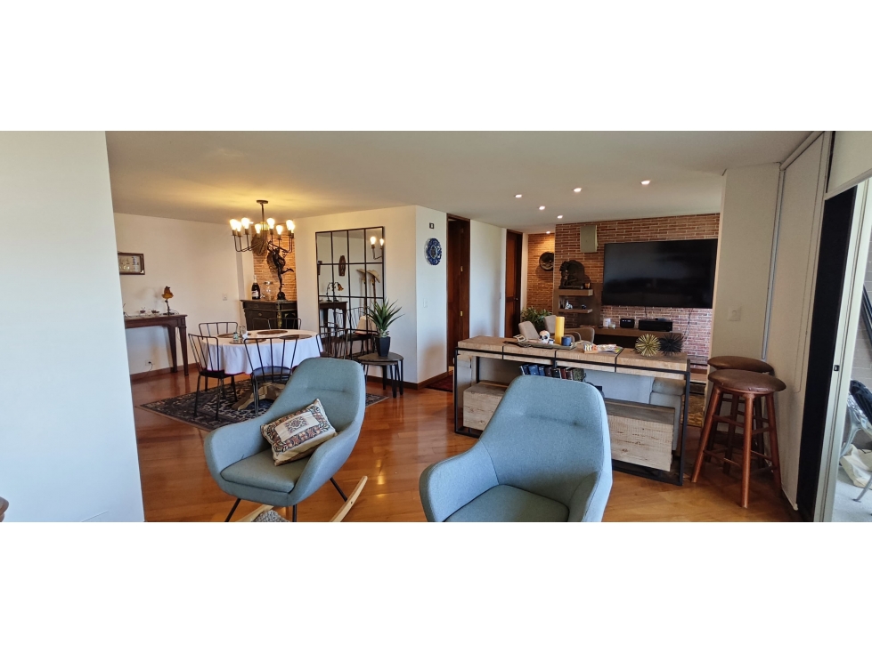 Apartamento en venta en El Tesoro, Medellín · foto 4 de 18