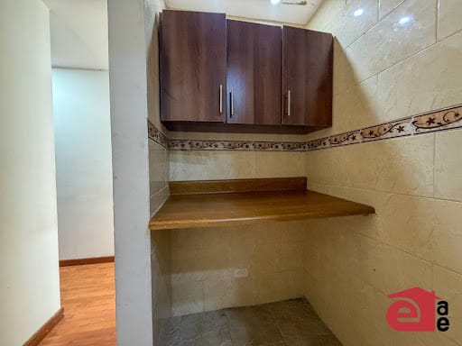 Oficina en arriendo en Laureles, Medellín, 48 m² · foto 2 de 8