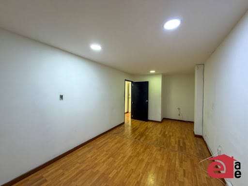 Oficina en arriendo en Laureles, Medellín, 48 m² · foto 3 de 8