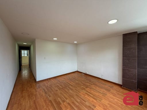 Oficina en arriendo en Laureles, Medellín, 48 m² · foto 5 de 8
