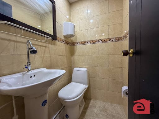 Oficina en arriendo en Laureles, Medellín, 48 m² · foto 6 de 8