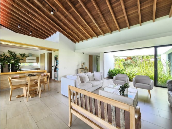 Casa de 4 alcobas en venta en Via El Eden, Armenia, 378 m² · foto 5 de 24