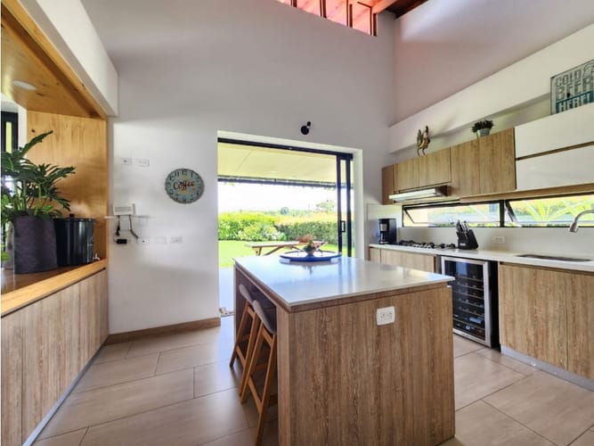 Casa de 4 alcobas en venta en Via El Eden, Armenia, 378 m² · foto 14 de 24