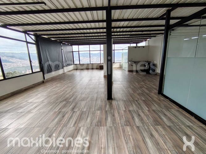 Local en arriendo en Pajarito, Medellín, 21 m² · foto 3 de 9