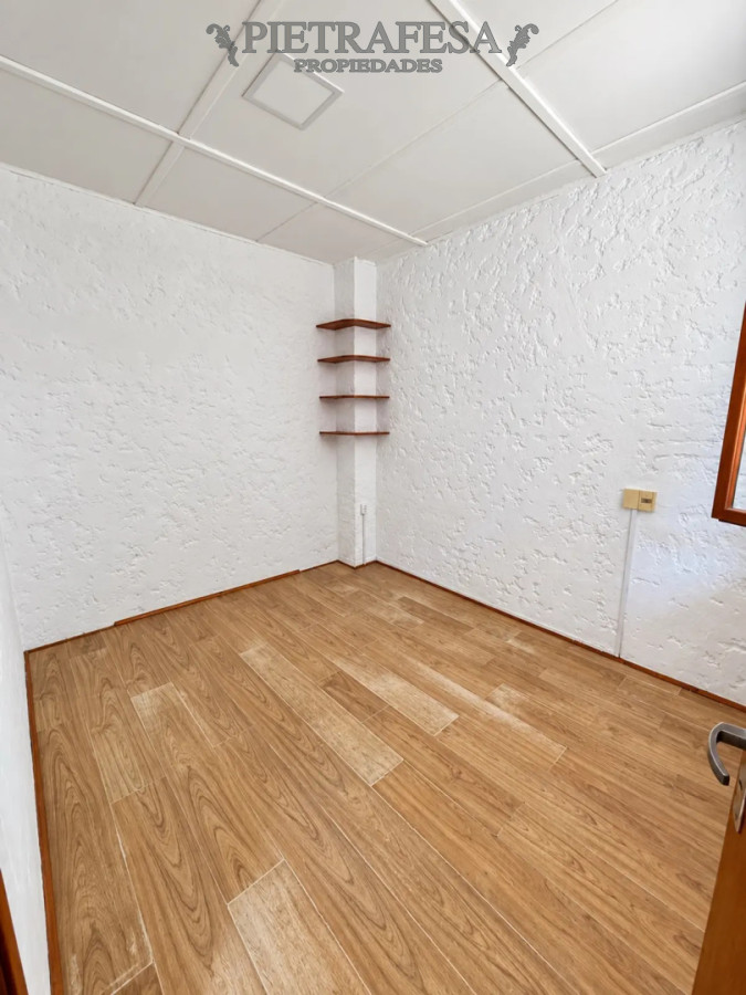 Casa en alquiler, 2 dormitorios, 1 baño, terraza, patio. Perez Castellanos. · Foto 5