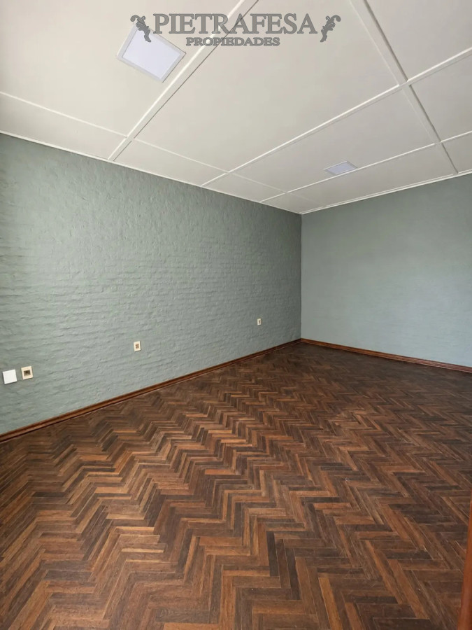 Casa en alquiler, 2 dormitorios, 1 baño, terraza, patio. Perez Castellanos. · Foto 7