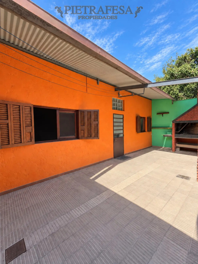 Casa en alquiler, 2 dormitorios, 1 baño, terraza, patio. Perez Castellanos. · Foto 11
