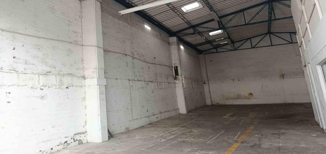 Bodega en arriendo en Primavera, Envigado, 230 m² · foto 5 de 12