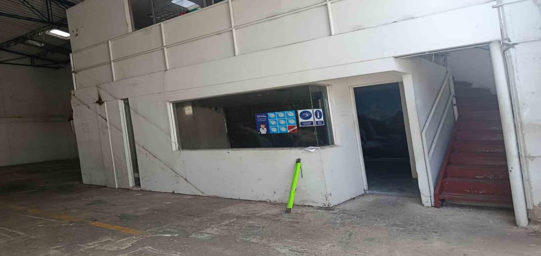 Bodega en arriendo en Primavera, Envigado, 230 m² · foto 8 de 12