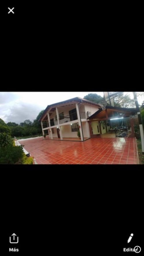 Casa de 4 alcobas en venta en Los Llanitos, Piedecuesta · foto 2 de 20