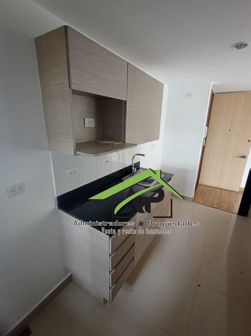 Apartamento de 3 alcobas en arriendo en Urbanizacion Crucero Del Sur, Medellín, 94 m² · foto 9 de 24