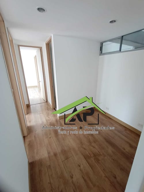 Apartamento de 3 alcobas en arriendo en Urbanizacion Crucero Del Sur, Medellín, 94 m² · foto 16 de 24