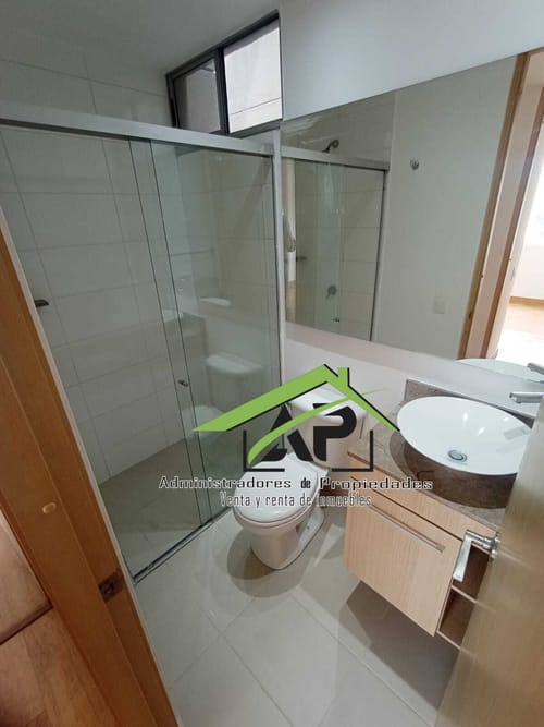 Apartamento de 3 alcobas en arriendo en Urbanizacion Crucero Del Sur, Medellín, 94 m² · foto 21 de 24