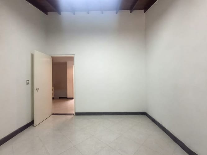 Casa de 4 alcobas en venta en Laureles, Medellín, 350 m² · foto 12 de 19