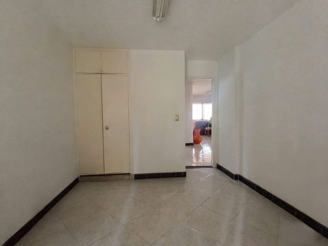 Casa de 4 alcobas en venta en Laureles, Medellín, 350 m² · foto 11 de 19