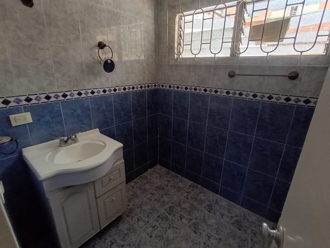 Casa de 4 alcobas en venta en Laureles, Medellín, 350 m² · foto 15 de 19