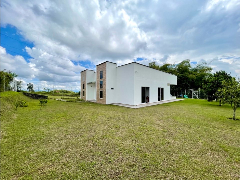 Casa en venta en Tribunas Corcega, Pereira · foto 3 de 24