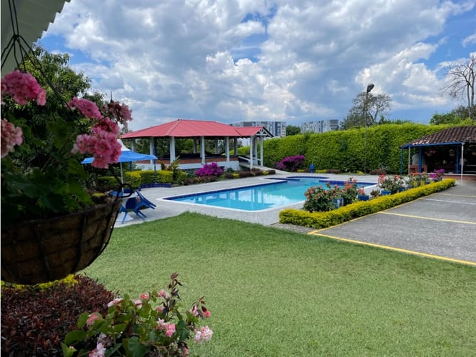 Finca en venta en Condina, Pereira, 412 m² · foto 2 de 23