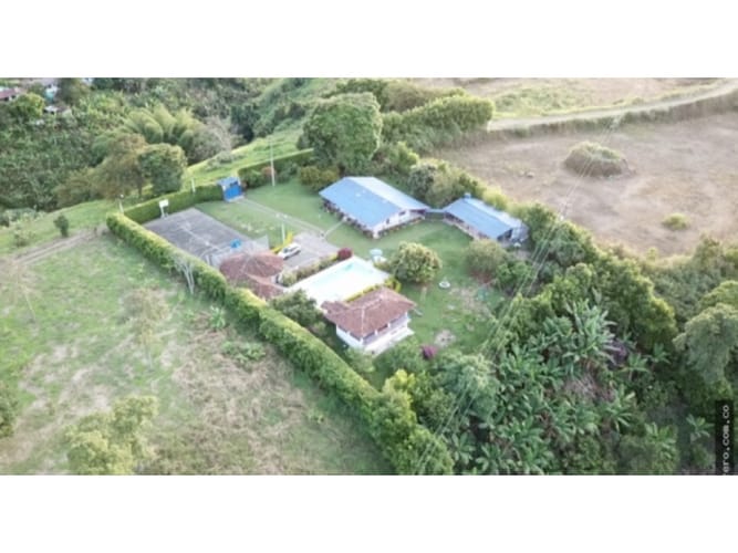 Finca en venta en Condina, Pereira, 412 m² · foto 12 de 23