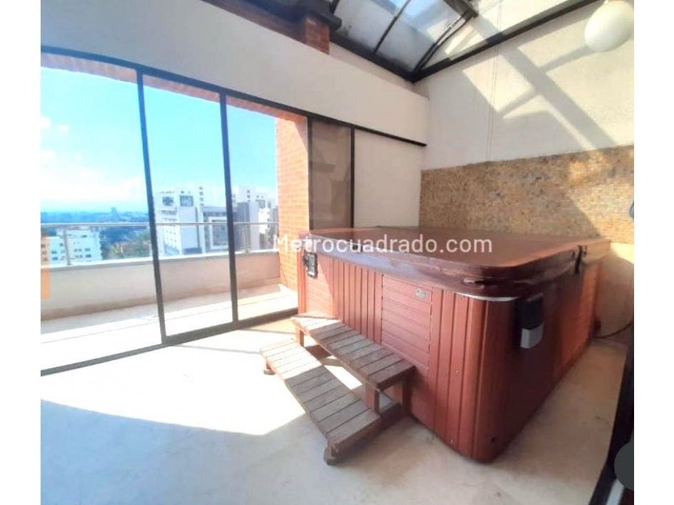 Apartamento en venta en Pinares, Pereira · foto 4 de 24