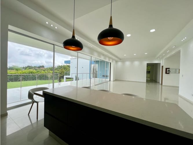 Casa de 4 alcobas en venta en Tribunas Corcega, Pereira, 576 m² · foto 7 de 24
