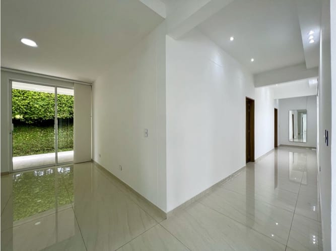 Casa de 4 alcobas en venta en Tribunas Corcega, Pereira, 576 m² · foto 21 de 24