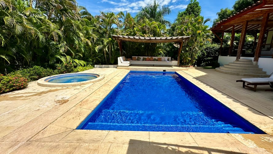 Casa de 5 alcobas en arriendo en Ricaurte, 650 m² · foto 16 de 20