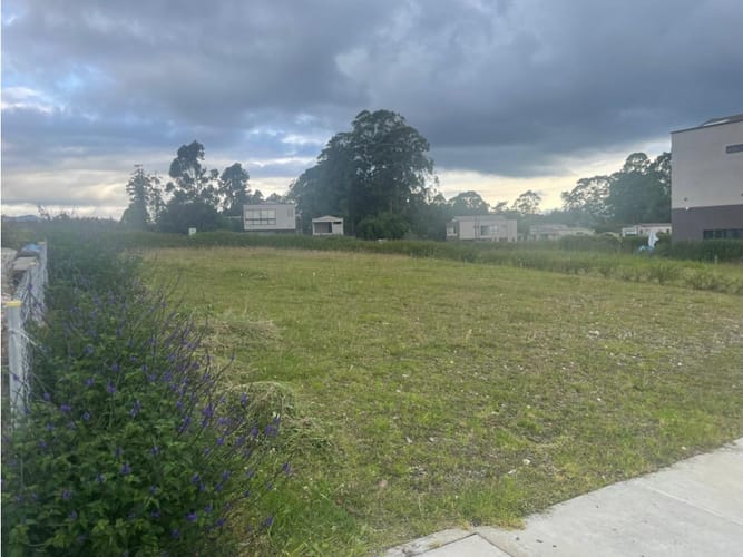 Lote en venta en Llano Grande, Rionegro, 283 m² · foto 2 de 4