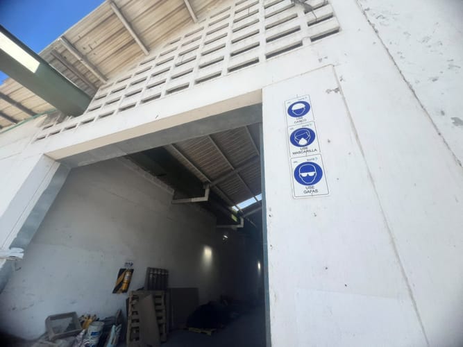 Bodega en arriendo en El Bosque, Cartagena, 1100 m² · foto 2 de 6