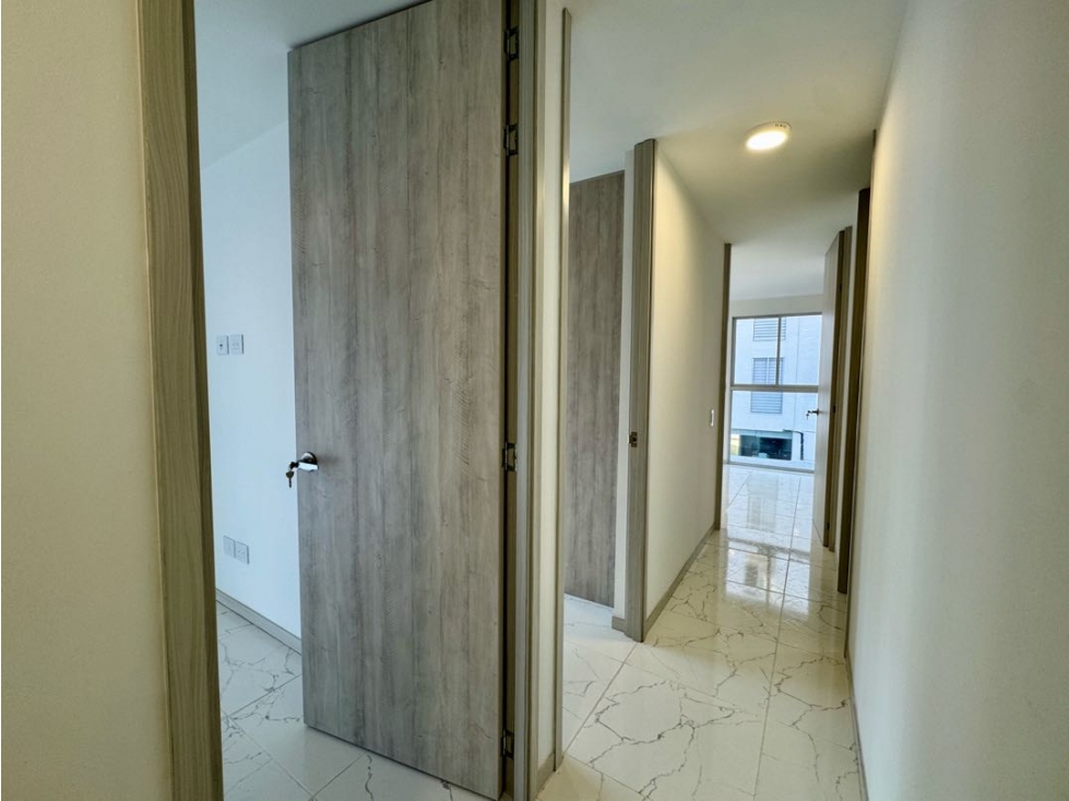 Apartamento en venta en Senderos De Unicentro, Pereira · foto 8 de 17