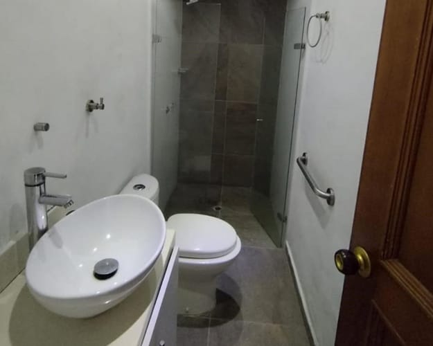 Apartamento de 4 alcobas en venta en Belén, Medellín, 153 m² · foto 10 de 12