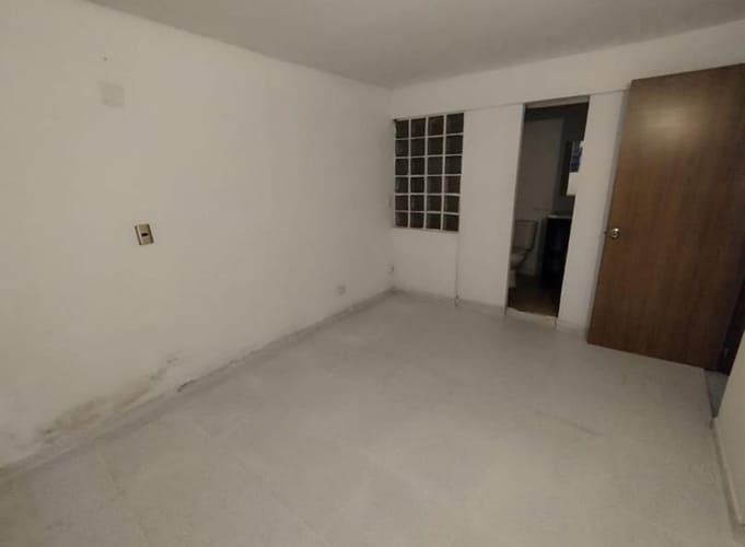 Apartamento de 4 alcobas en venta en Belén, Medellín, 153 m² · foto 4 de 12