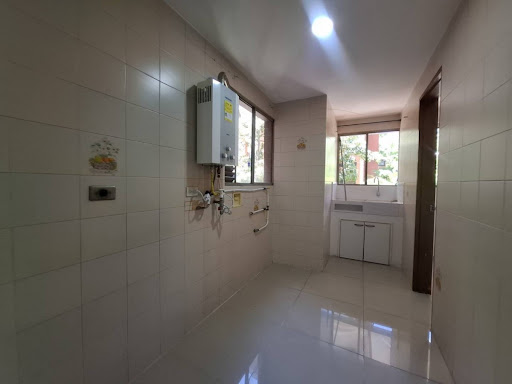 Apartamento en arriendo en El Poblado, Medellín · foto 13 de 20