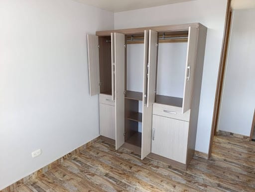Apartamento de 3 alcobas en arriendo en El Cortijo, Madrid, 56 m² · foto 24 de 24