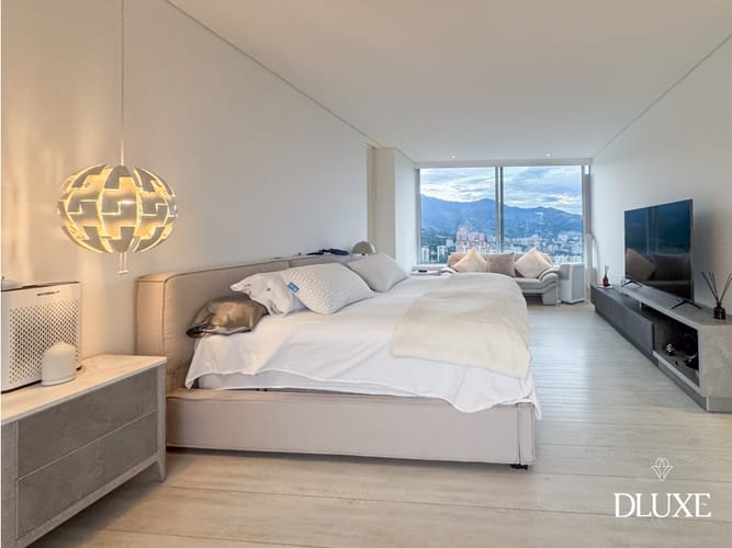 Apartamento de 2 alcobas en venta en San Lucas, Medellín, 336 m² · foto 6 de 8
