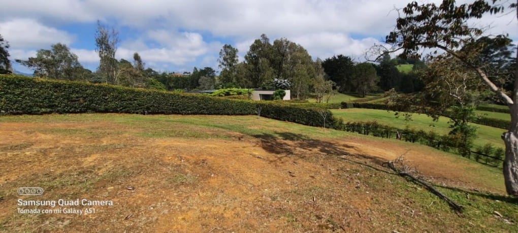 Lote en venta en El Capiro, Rionegro, 3368 m² · foto 5 de 9