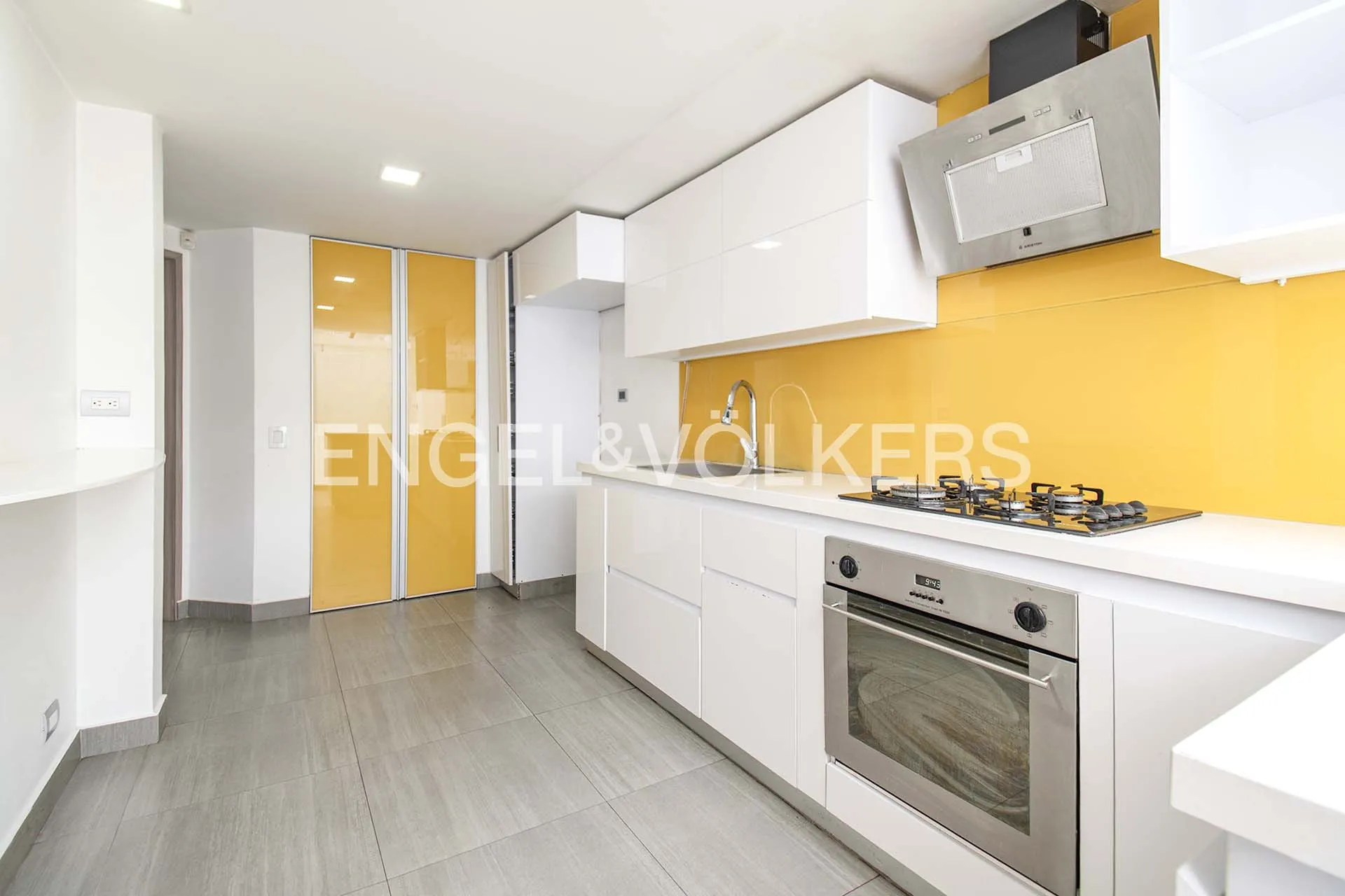 Casa en venta en Alhambra, Bogotá · foto 9 de 24