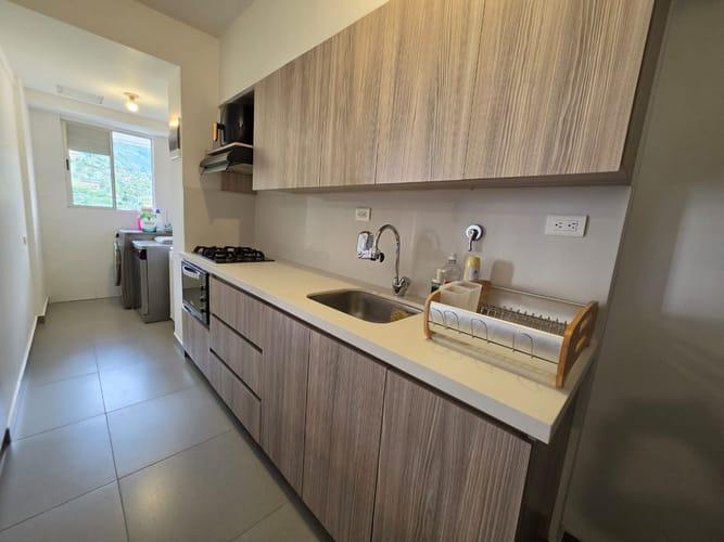 Apartamento de 3 alcobas en venta en Las Lomitas, Sabaneta, 86 m² · foto 5 de 15