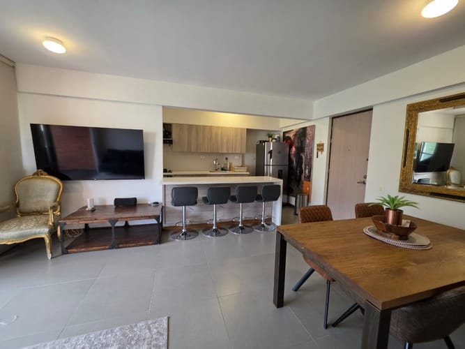 Apartamento de 3 alcobas en venta en Las Lomitas, Sabaneta, 86 m² · foto 2 de 15
