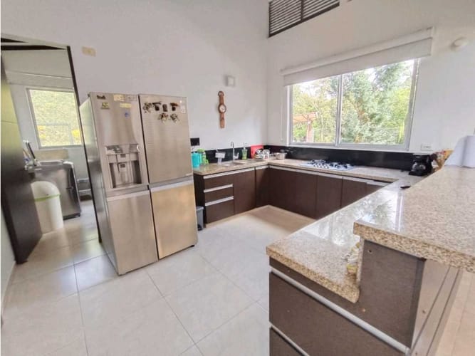 Casa de 4 alcobas en venta en Via La Tebaida, Armenia, 330 m² · foto 3 de 18